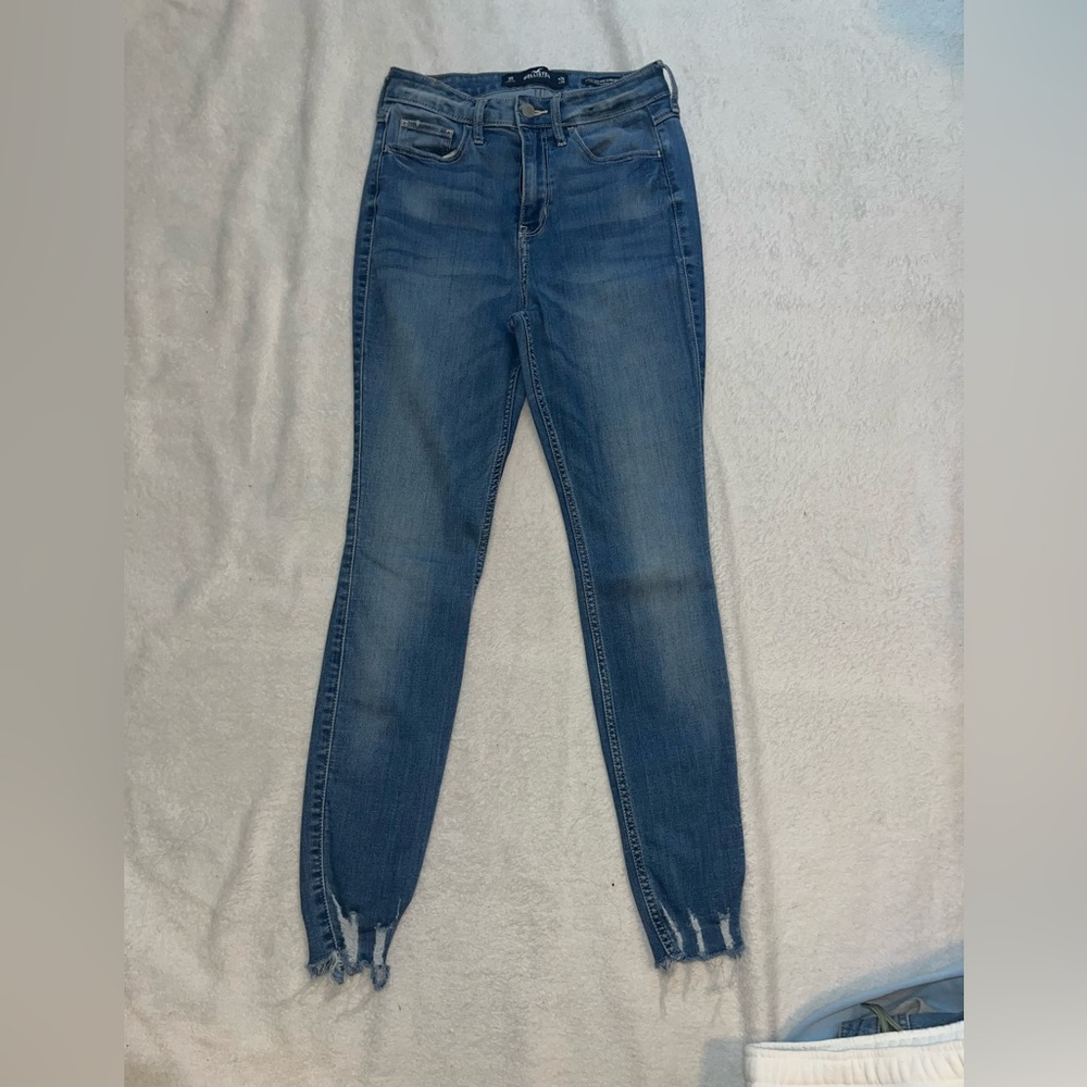 Curvy High Rise Jeans - Picture 2 of 3